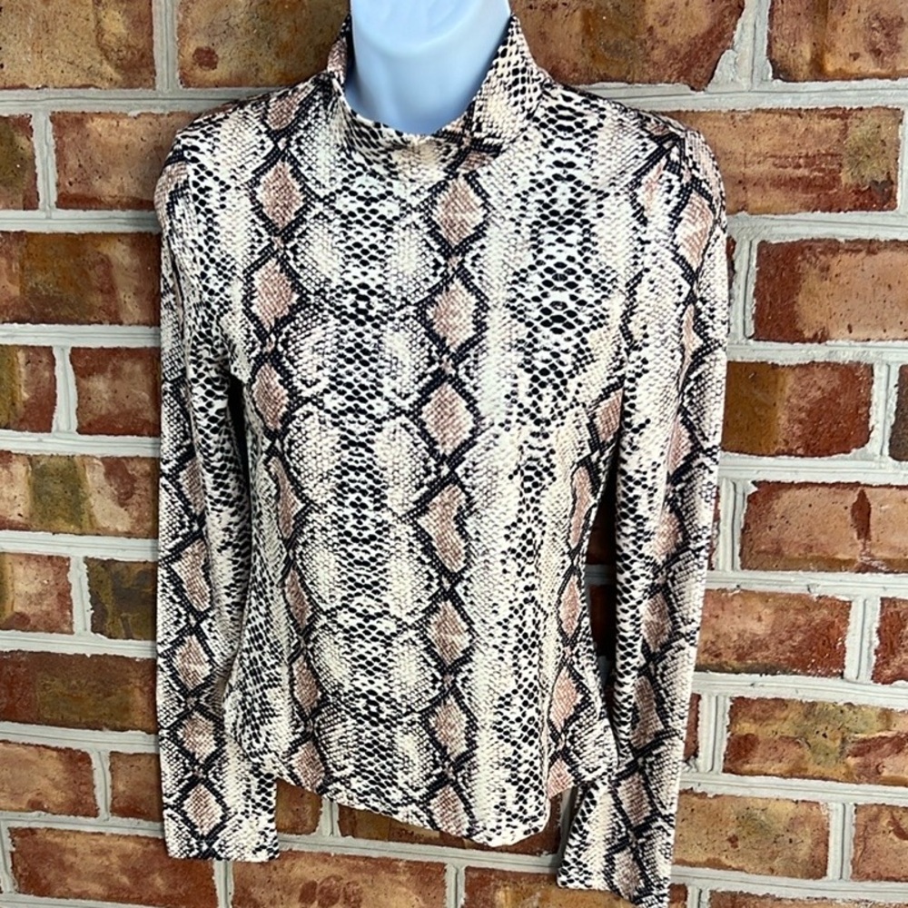 Shein Snakeskin Patterned long sleeve stretch Blouse Size small